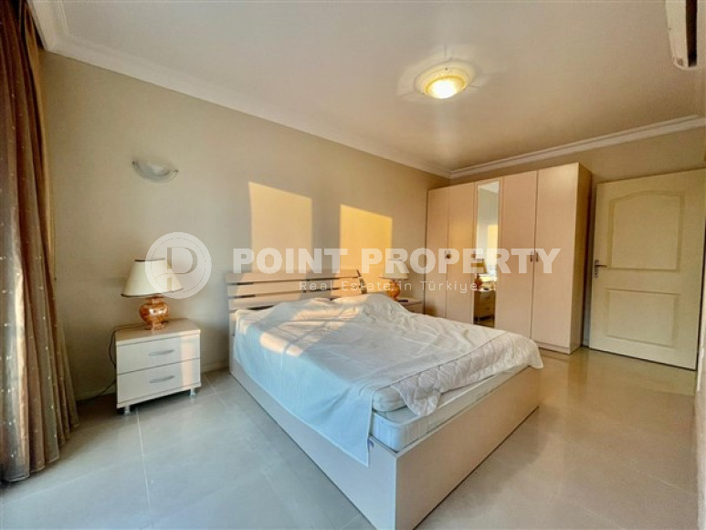 Apartment with a large terrace and incredible sea views. 125 sq.m.-id-1415-photo-9