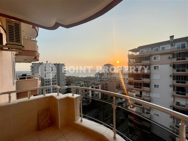 Apartment with a large terrace and incredible sea views. 125 sq.m.-id-1415-photo-11