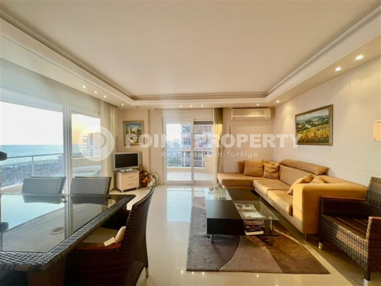 Apartment with a large terrace and incredible sea views. 125 sq.m.-id-1415-photo-19