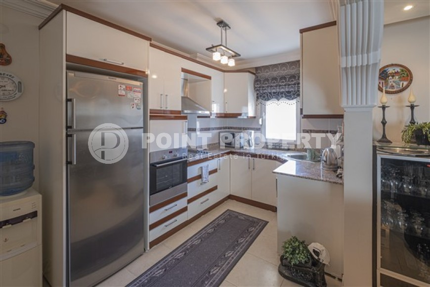 Комфортабельные апартаменты с двумя спальными комнатами в центре города Аланья-id-5205-фото-2