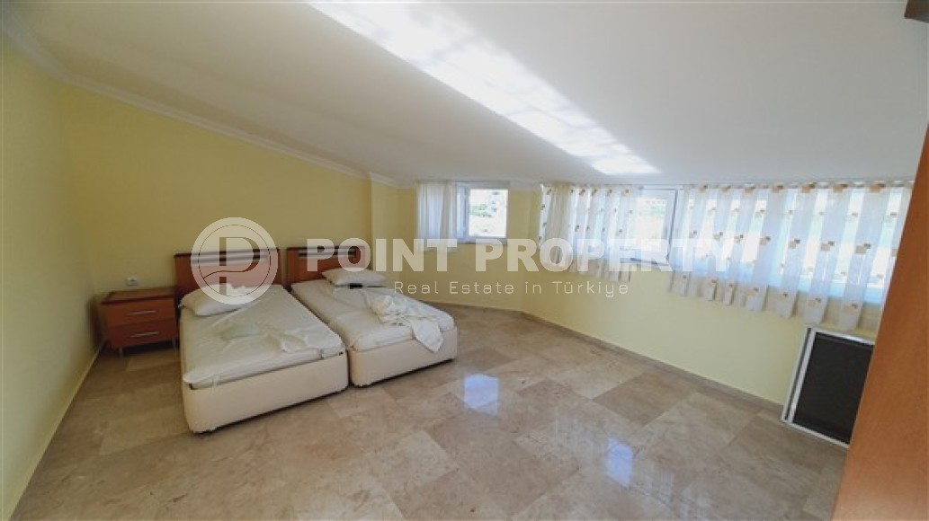 Просторный дуплекс с большой открытой террасой в спокойном районе Аланьи - Демирташ-id-5209-фото-6