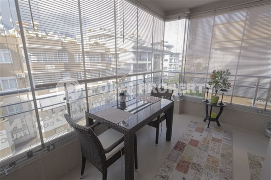 Двухуровнувые апартаменты с четырьмя спальными комнатами, отдельной кухней и видовой террасой, в центре города Аланья-id-5210-фото-14