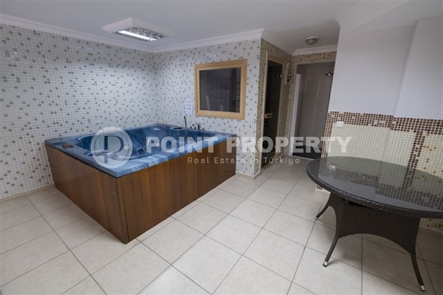 Двухуровнувые апартаменты с четырьмя спальными комнатами, отдельной кухней и видовой террасой, в центре города Аланья-id-5210-фото-18