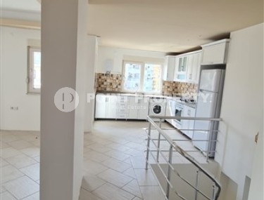 Двухуровневые апартаменты, общей площадью 125 м2, в километре от моря-id-5213-фото-5