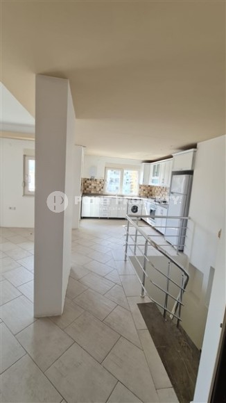 Двухуровневые апартаменты, общей площадью 125 м2, в километре от моря-id-5213-фото-5