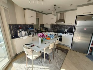 Современная квартира 2+1 с приятным светлым интерьером, в километре от пляжа и набережной-id-5215-фото-3