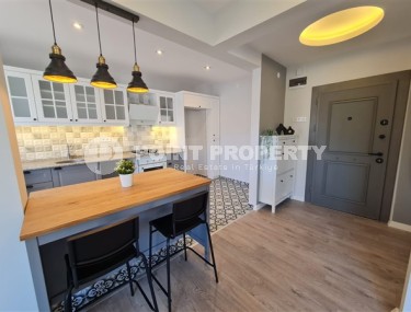 Стильные, светлые апартаменты с двумя спальными комнатами и новым ремонтом, в центре города Аланья-id-5221-фото-1