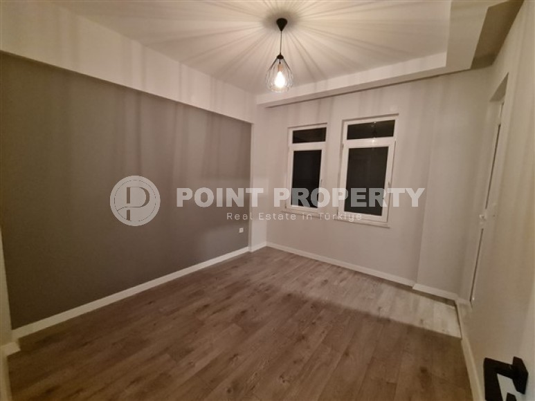 Stylish, bright apartment with two bedrooms and newly renovated, in the center of Alanya-id-5221-photo-8