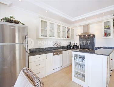 Вилла с пятью спальными комнатами с большой видовой террасой и видом на Средиземное море, в районе Каргыджак-id-5235-фото-3