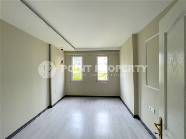 One bedroom apartment in a residential complex near the sea, in the center of Alanya-id-5237-photo-6