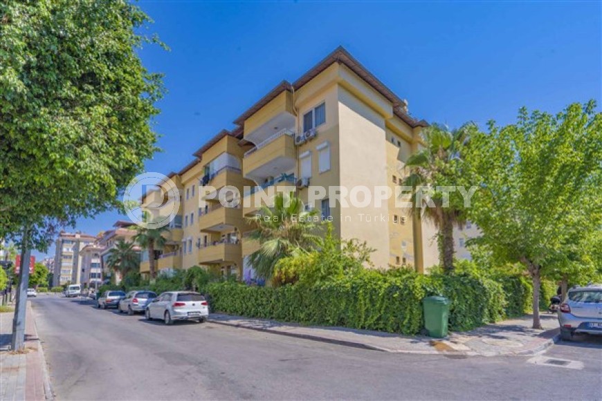 One bedroom apartment in a residential complex near the sea, in the center of Alanya-id-5237-photo-11