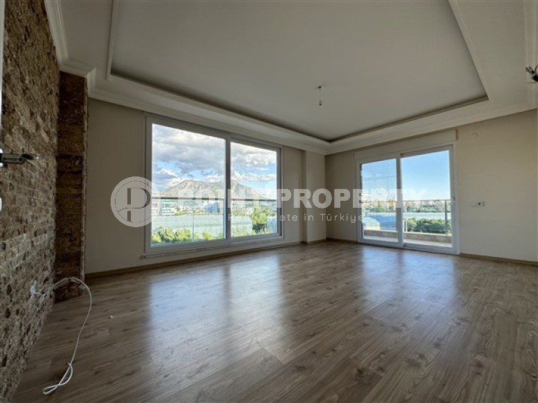 Bright, unfurnished apartment with two bedrooms and a separate kitchen, with the possibility of obtaining citizenship, in the upper Oba area-id-5245-photo-4