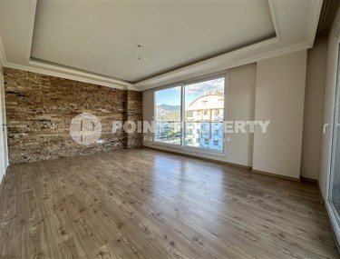 Bright, unfurnished apartment with two bedrooms and a separate kitchen, with the possibility of obtaining citizenship, in the upper Oba area-id-5245-photo-5