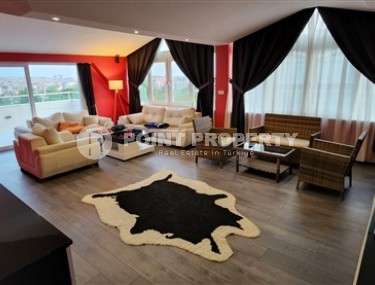 Duplex apartment with four bedrooms and two view terraces, in the lower Oba area-id-5252-photo-1
