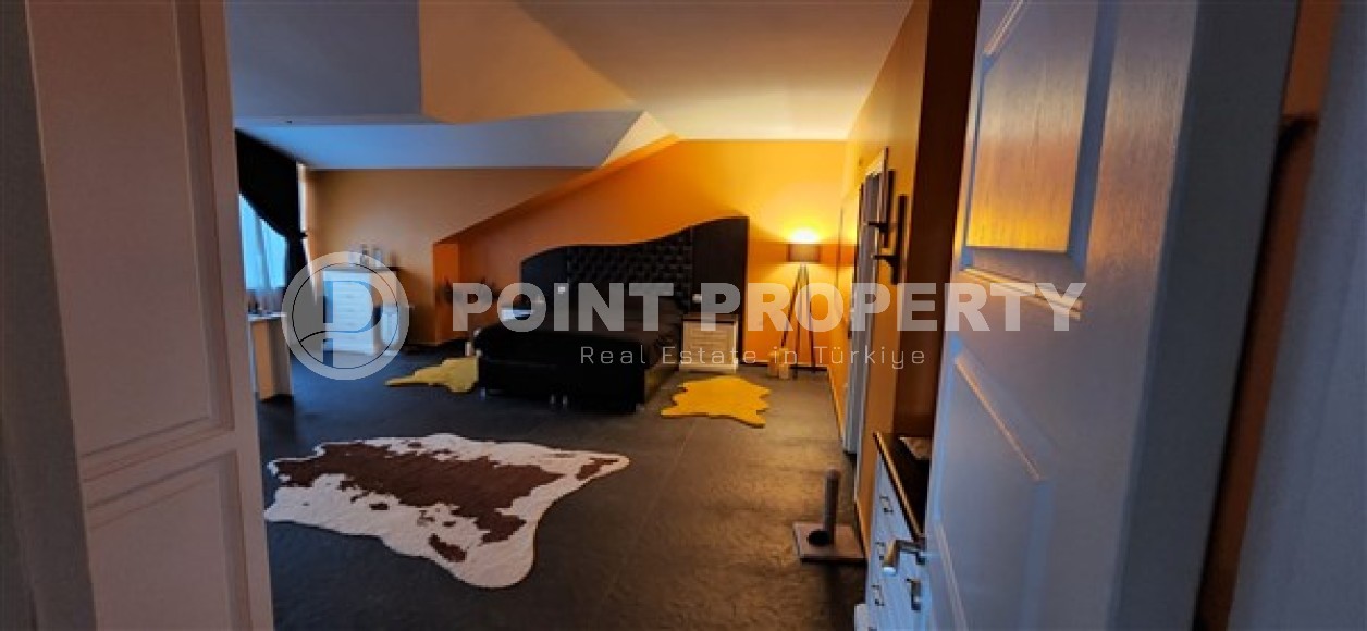 Двухуровневые апартаменты с четырьмя спальными комнатами и двумя видовыми террасами, в районе нижняя Оба-id-5252-фото-5