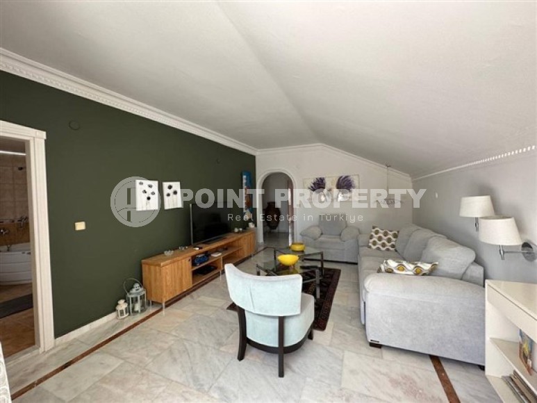 Comfortable two-level apartment on the 4th floor with an attic, with a cozy outdoor roof terrace-id-5254-photo-7