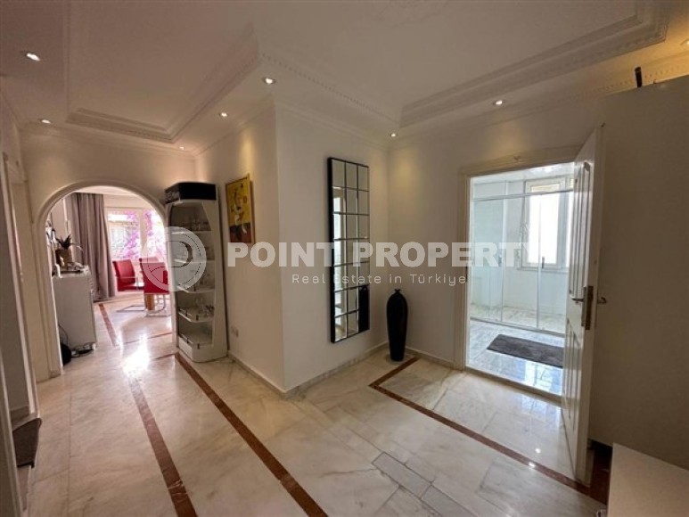 Comfortable two-level apartment on the 4th floor with an attic, with a cozy outdoor roof terrace-id-5254-photo-9