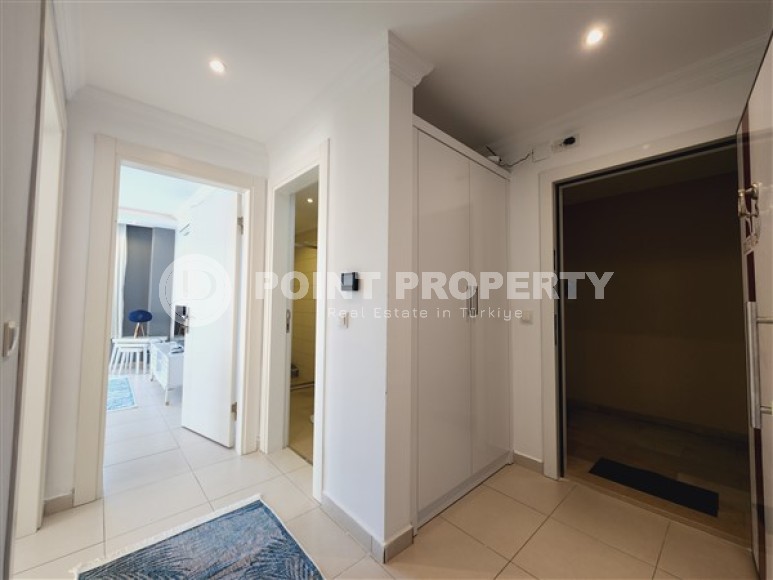 Apartment 1+1 with an area of 68 m2, 400 meters from the sea, on the 8th floor-id-5263-photo-7