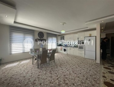 Двухуровневые апартаменты с четырьмя спальными комнатами, рядом с морем, в открытом районе для ВНЖ - Тосмур-id-5266-фото-2