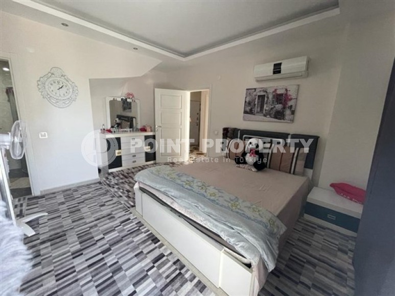 Двухуровневые апартаменты с четырьмя спальными комнатами, рядом с морем, в открытом районе для ВНЖ - Тосмур-id-5266-фото-4