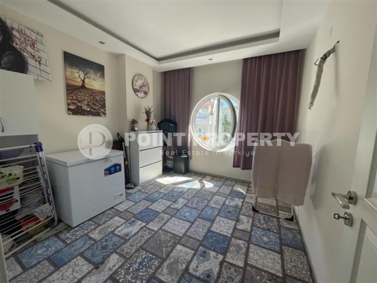 Двухуровневые апартаменты с четырьмя спальными комнатами, рядом с морем, в открытом районе для ВНЖ - Тосмур-id-5266-фото-9