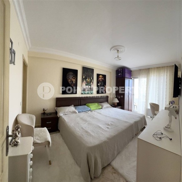 Panoramic apartment with city and mountain views a kilometer from the sea-id-5279-photo-5