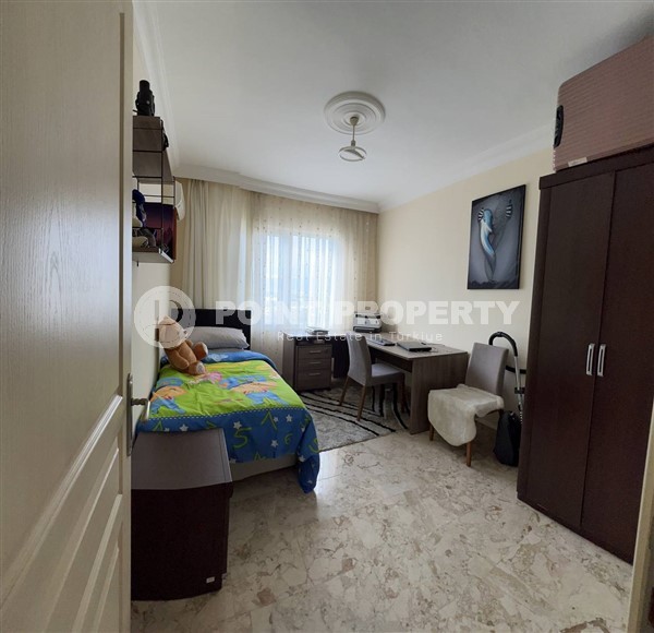Panoramic apartment with city and mountain views a kilometer from the sea-id-5279-photo-6