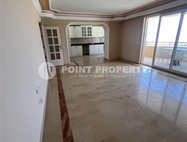 Bright apartment with two bedrooms overlooking the Mediterranean Sea and the Taurus Mountains, in the Mahmutlar area-id-5291-photo-3
