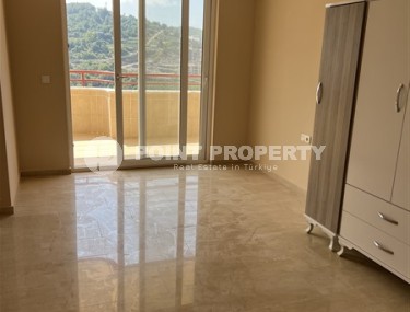 Bright apartment with two bedrooms overlooking the Mediterranean Sea and the Taurus Mountains, in the Mahmutlar area-id-5291-photo-5