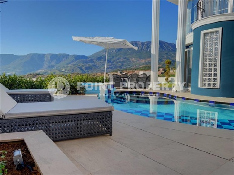 Villa with designer renovation, four bedrooms and views of the Mediterranean Sea in the Kargicak area-id-5293-photo-28