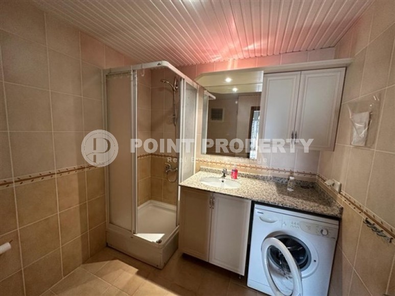 Двухуровневые апартаменты с тремя спальными комнатами и видовой террасой, в центральном районе города Аланья-id-5298-фото-7