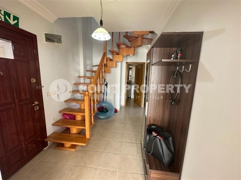 Двухуровневые апартаменты с тремя спальными комнатами и видовой террасой, в центральном районе города Аланья-id-5298-фото-9