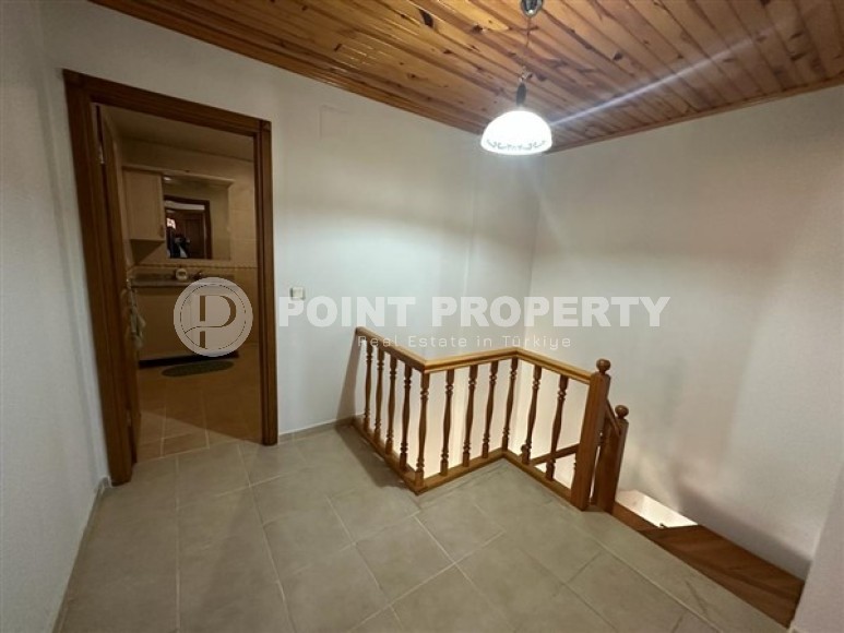 Двухуровневые апартаменты с тремя спальными комнатами и видовой террасой, в центральном районе города Аланья-id-5298-фото-10