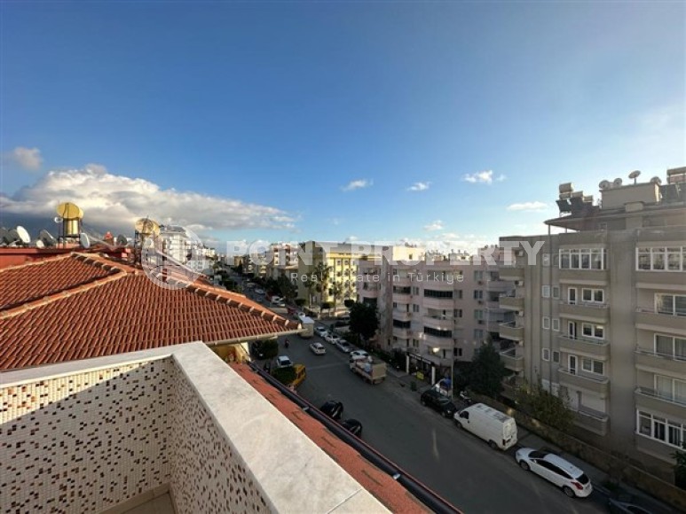 Двухуровневые апартаменты с тремя спальными комнатами и видовой террасой, в центральном районе города Аланья-id-5298-фото-11