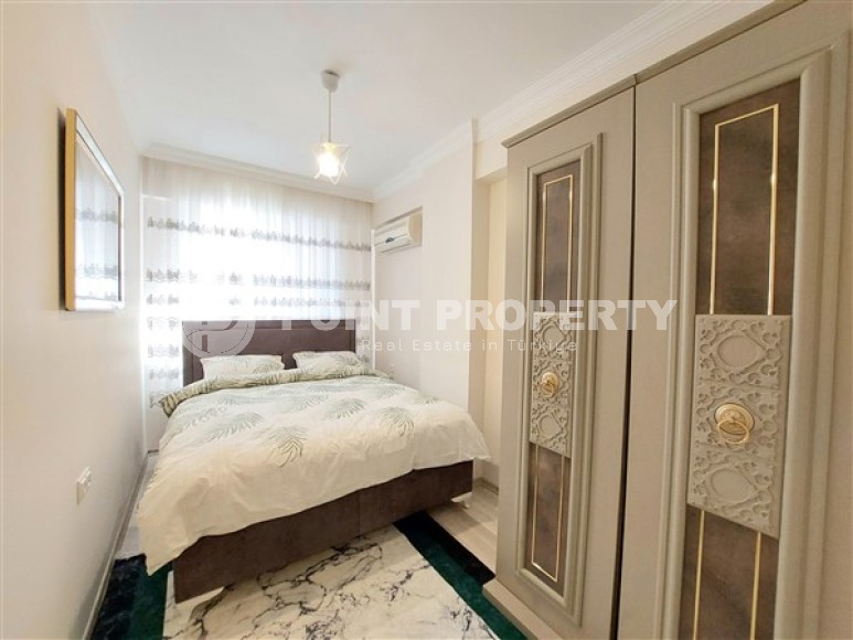 Apartments with modern design, high-quality renovation, new furniture and household appliances in the center of Mahmutlar-id-5305-photo-7