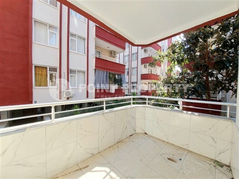 Apartments with modern design, high-quality renovation, new furniture and household appliances in the center of Mahmutlar-id-5305-photo-11