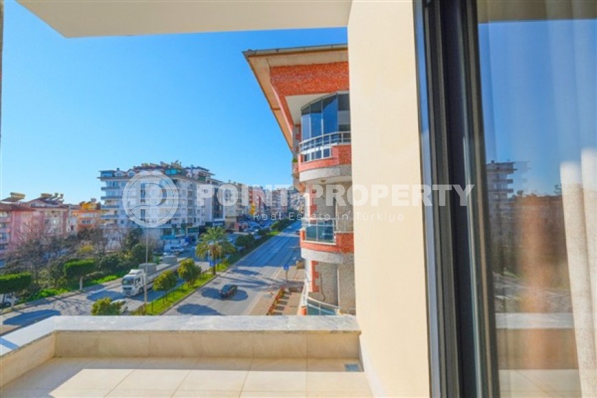 Новые благоустроенные апартаменты с тремя спальными комнатами в центральном районе города Аланья-id-5313-фото-12