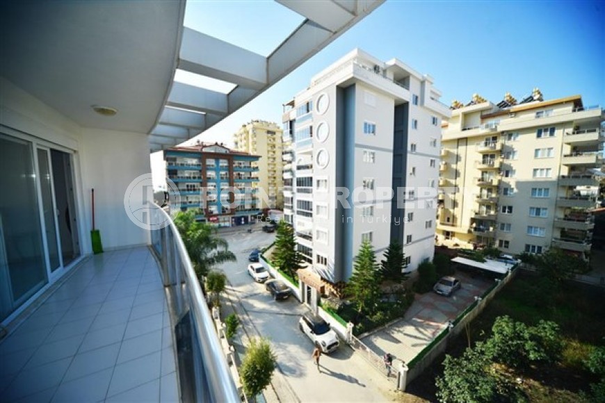 Апартаменты с мебелью и бытовой техникой на 4-м этаже в резиденции 2021 года постройки, в центре района Махмутлар-id-5318-фото-9