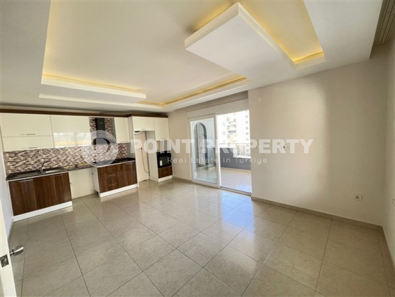 Spacious apartment with one bedroom 300 meters from the sea, in the center of Mahmutlar-id-5320-photo-2