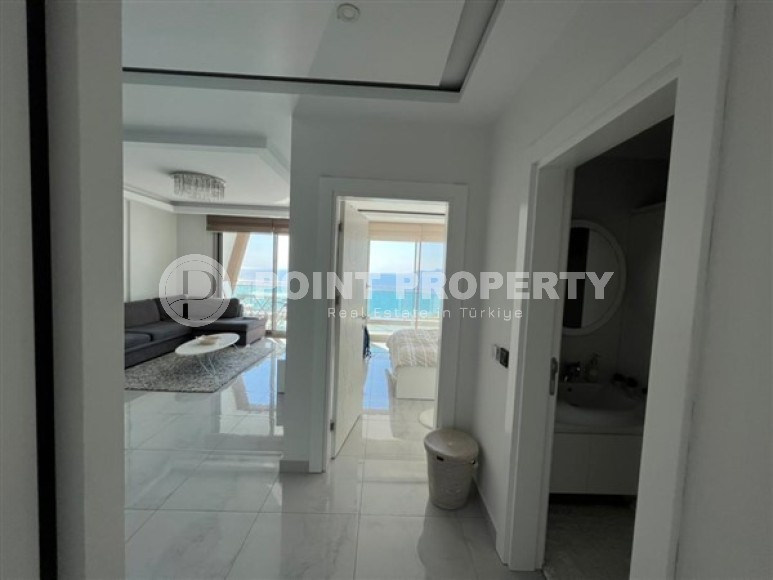 Stylish modern apartment in a luxury residential complex with an infinity pool on the very seashore-id-5321-photo-4