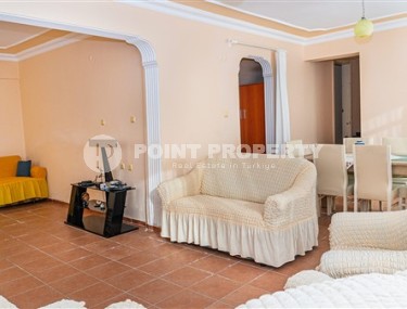 Отдельно стоящая двухэтажная вилла 2005 года постройки с роскошным панорамным видом на море-id-5337-фото-2