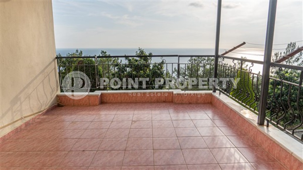 Отдельно стоящая двухэтажная вилла 2005 года постройки с роскошным панорамным видом на море-id-5337-фото-12