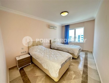 Apartment with a large outdoor terrace on the 10th floor, in the center of Mahmutlar-id-5340-photo-5