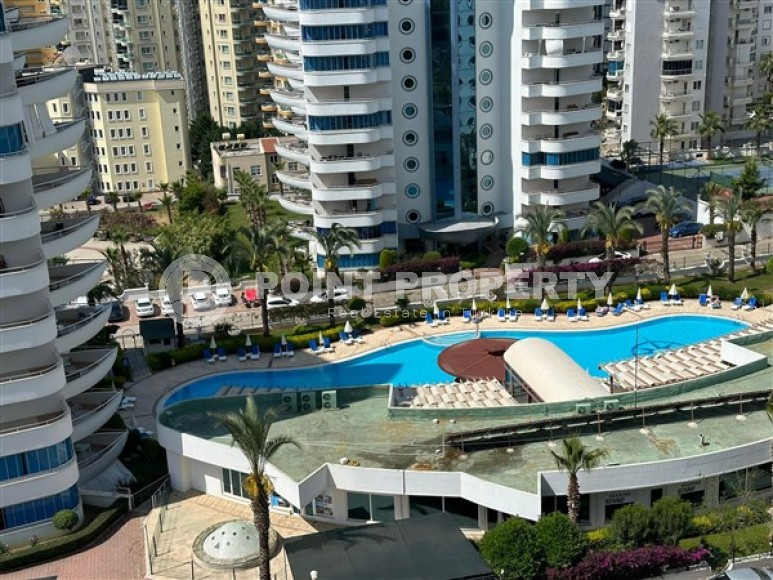 Apartment with a large outdoor terrace on the 10th floor, in the center of Mahmutlar-id-5340-photo-17