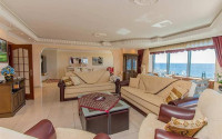 Furnished duplex penthouse 6+1, 550m² on the first coastline in Oba, Alanya.-id-1425-photo-2
