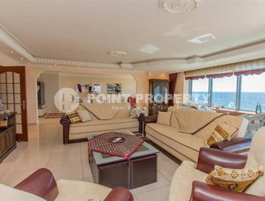 Furnished duplex penthouse 6+1, 550m² on the first coastline in Oba, Alanya.-id-1425-photo-2