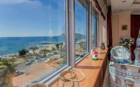 Furnished duplex penthouse 6+1, 550m² on the first coastline in Oba, Alanya.-id-1425-photo-4