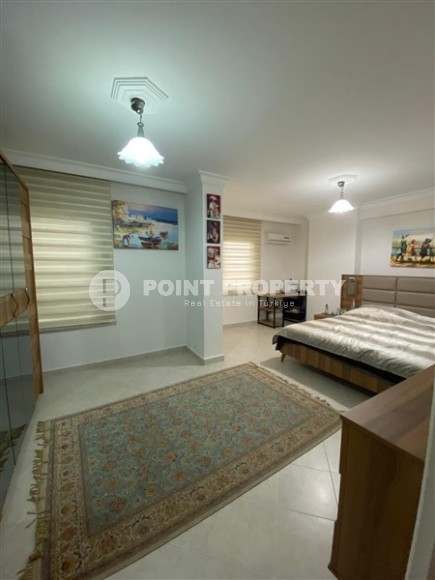 Panoramic duplex 3+2 on the 10th floor with attic in the center of a quiet, comfortable area of Alanya - Cikcilli-id-5350-photo-4