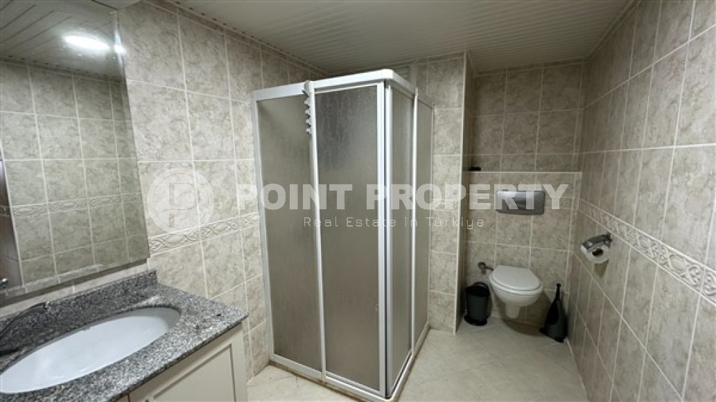 Panoramic duplex 3+2 on the 10th floor with attic in the center of a quiet, comfortable area of Alanya - Cikcilli-id-5350-photo-9