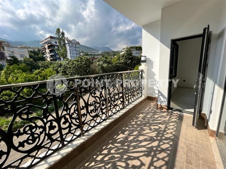 Небольшая светлая квартира в двух с половиной километрах от моря в районе Чиплаклы-id-5352-фото-9